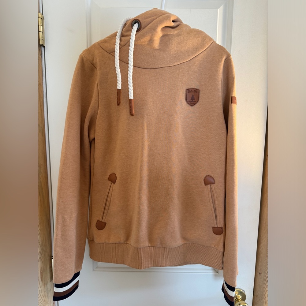 Wanakome Serita Hoodie